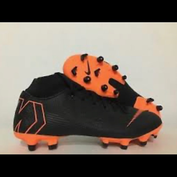 comfortable soccer cleats